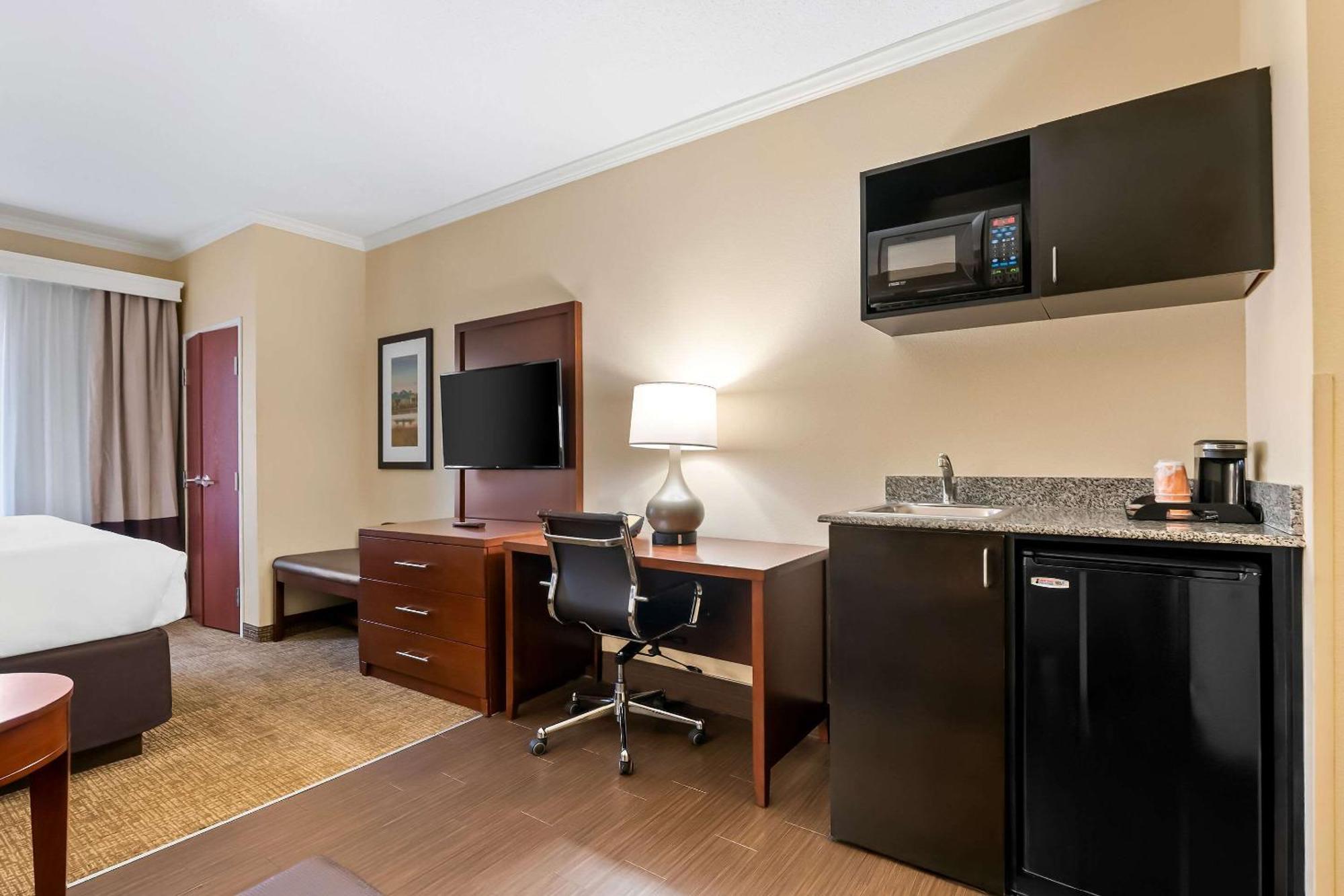 Comfort Suites Panama City Near Tyndall Afb Kültér fotó