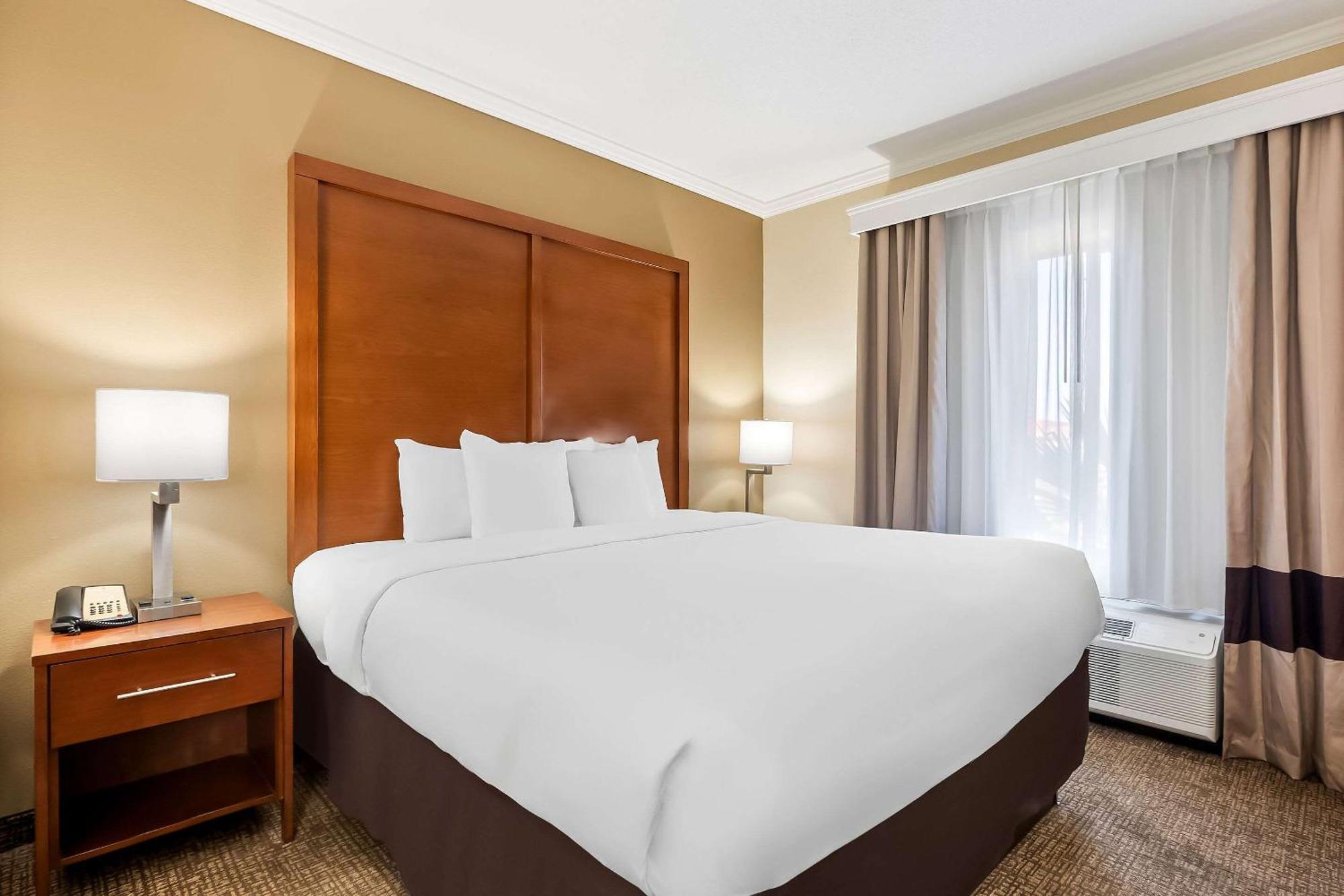 Comfort Suites Panama City Near Tyndall Afb Kültér fotó